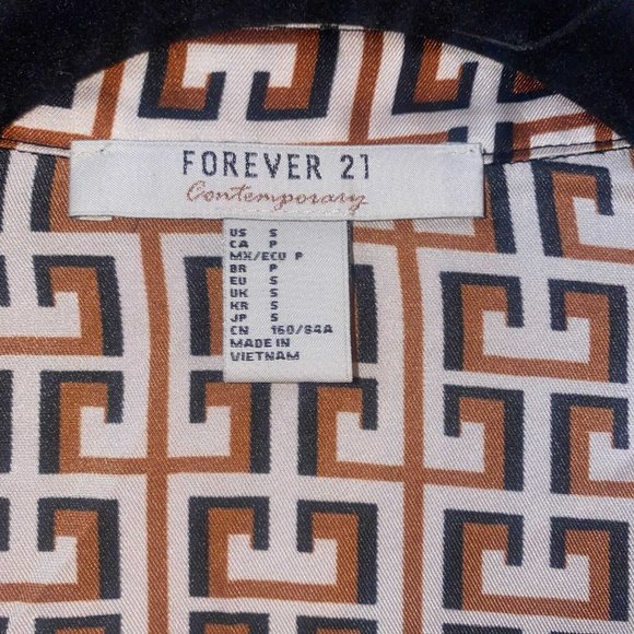 Forever 21 Contemporary Long Sleeve Button-Down Shirt 70s Pattern Small - Picture 3 of 7